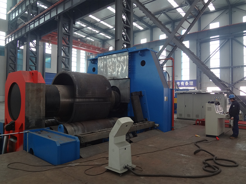 數(shù)控液壓水平下調(diào)式冷、熱卷板機（冷卷200mm）